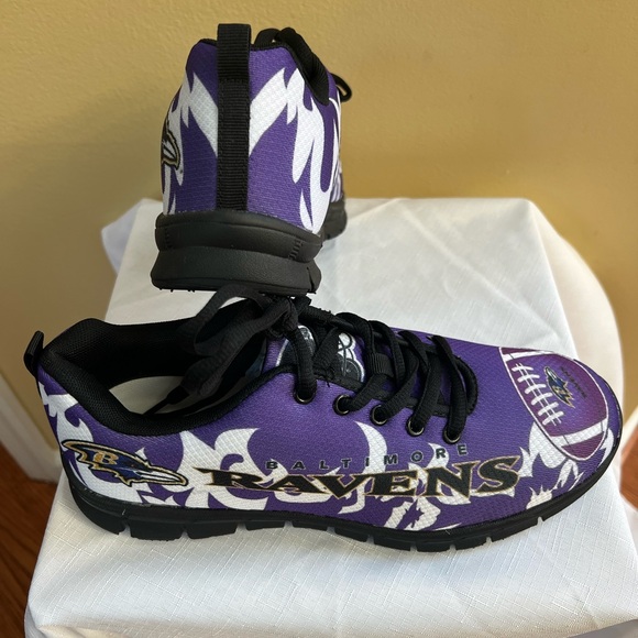 Women’s Purple Baltimore Ravens Sneaker Sz 41/US 9.5-10 - Picture 2 of 4